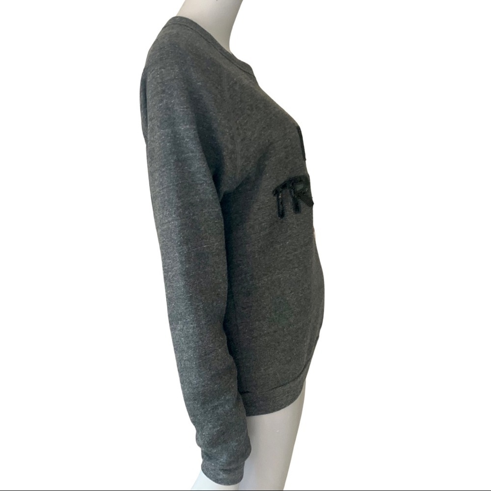 BOW & DRAPE “Love Triangle” Pizza Sequin Embellished Grey Sweatshirt Size M - Picture 6 of 12